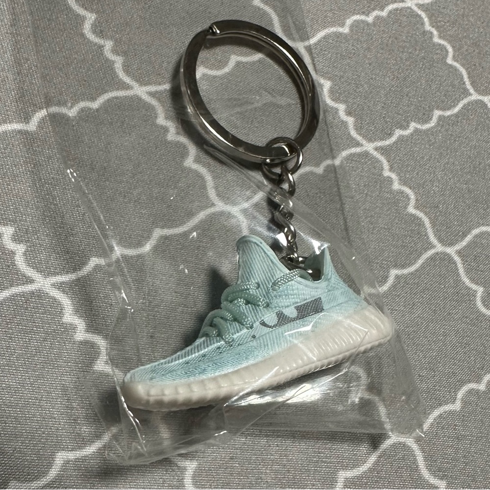 Sneakers keychain
